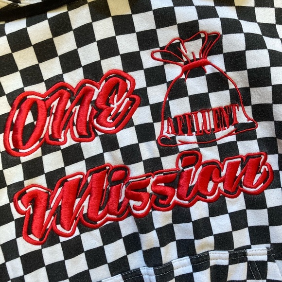 Checkered print hoodie sweatshirt men’s small AFFLUENT get the Bag 💰 - Picture 2 of 4